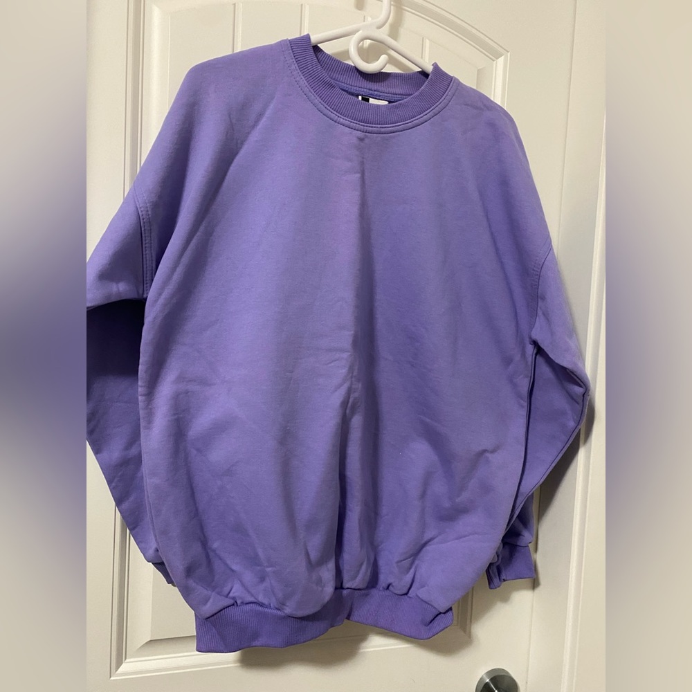 Oversized unisex purple sweatshirt